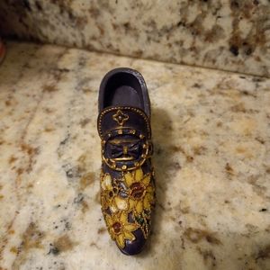 Miniature shoe